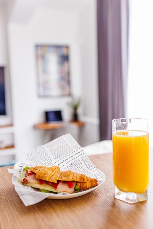 Touchdown Apartment Near Bucharest Airport Otopeni Extérieur photo